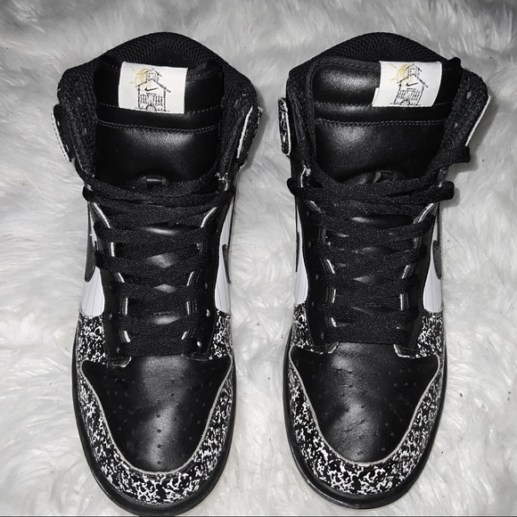 nike dunk high notebook